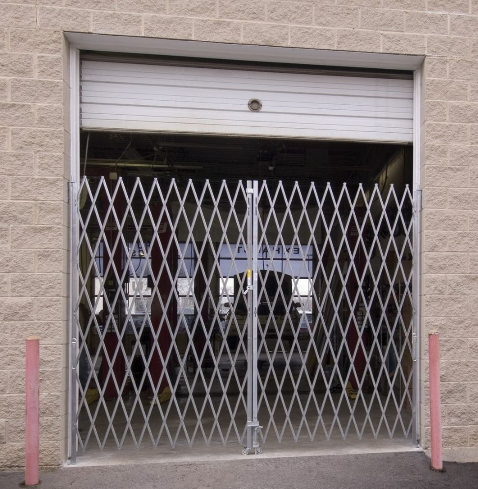 Heavy-Duty Folding Security Gate